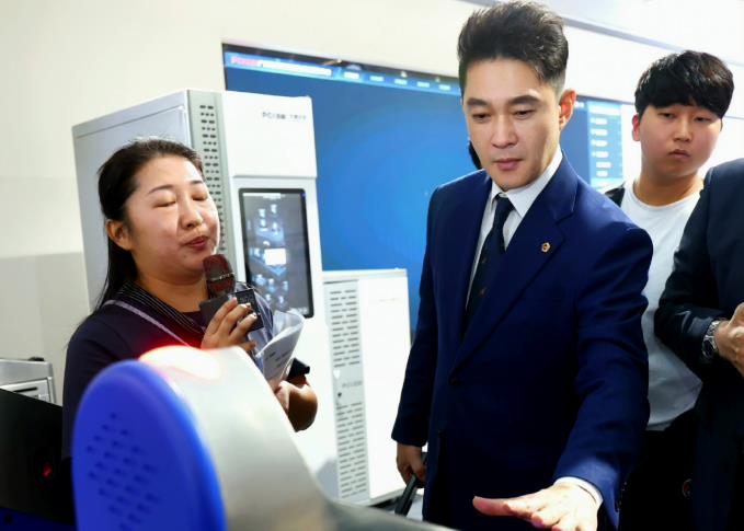 경기도의회 전석훈 의원, 중국 광저우 PCI방문결과 발표… AI·스마트산업 협력 방안 모색 기사 이미지