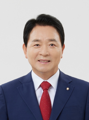 성일종 국방위원장 “북한은 미사일 능력 고도화 하는데...국방과학연구소는 미사일연구원 40% 감원” 기사 이미지