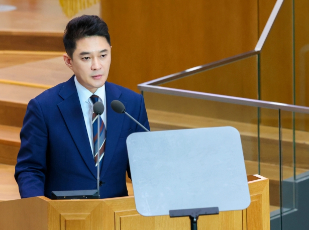 전석훈 경기도의원, “경기도의 AI 에이전트 주권시대 선언”예산을 삭감하는 '위험천만한 역주행'강력비판 기사 이미지