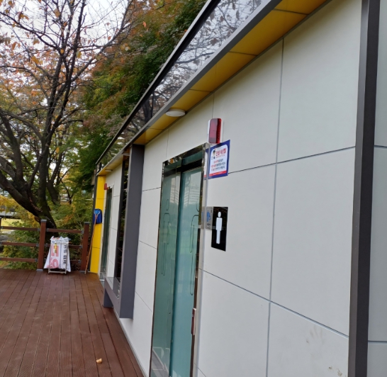  이서영 경기도의원, “특조금 3억7천만원 투입… 분당 탄천변 화장실 3개소 새단장 마무리”시민 만족해 기사 이미지