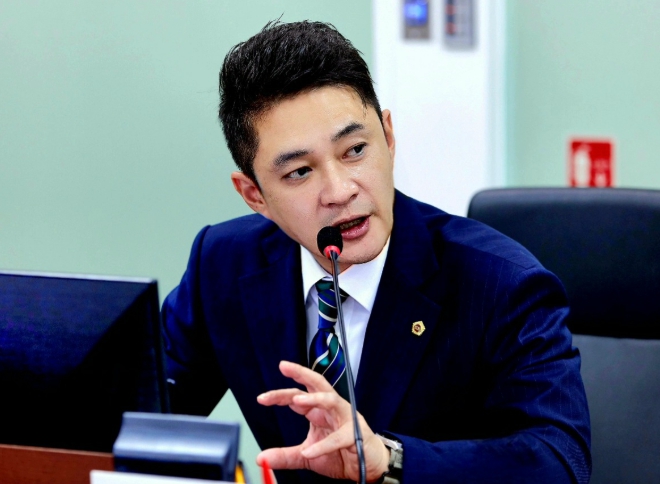 경기도의회 전석훈 의원,대표발의한 경기도의 데이터 행정 활성화 조례안  18일 제387회 정례회 제4차 본회의를 통과 기사 이미지