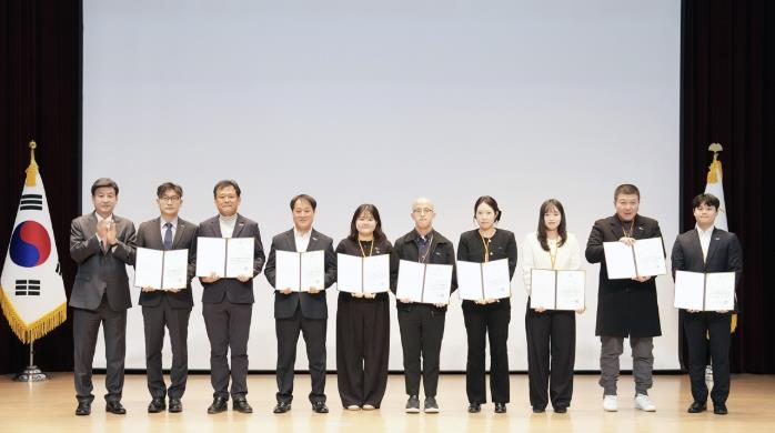 광주시, 2025년 민원 처리 실적 점수제 우수 공무원·부서 시상 기사 이미지