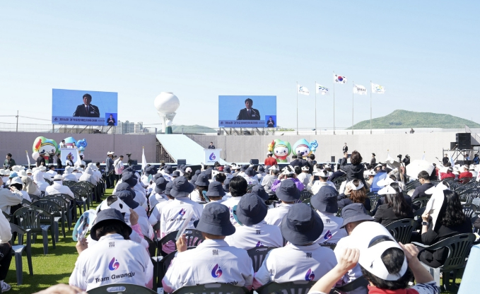 광주시, 제16회 경기도장애인체육대회 개막…1만 명 운집 역대 최대 규모 기사 이미지