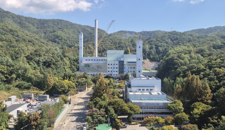 성남시 상대원동 소각시설 미세먼지 감축 3년 연속 ‘우수’ 기사 이미지