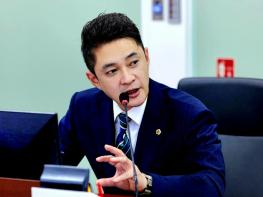 “AI 유방암 60억 사업, 왜 이 업체만?… 전석훈 도의원 강한 ‘특혜 의혹’ 제기”나서 기사 이미지